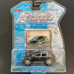 Maisto Porsche Cayenne Turbo Exclusive Diecast Model